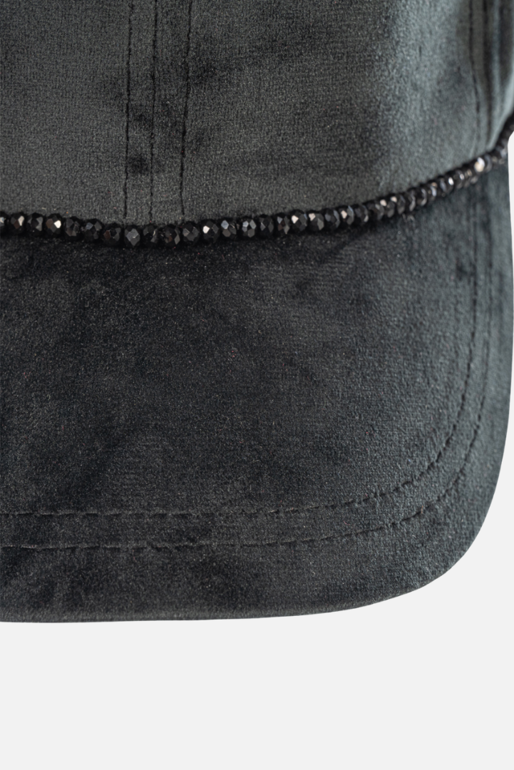 Shaki Crystal Velvet Cap