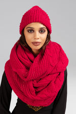 Load image into Gallery viewer, Danda Crystal Knit Scarf and Beanie
